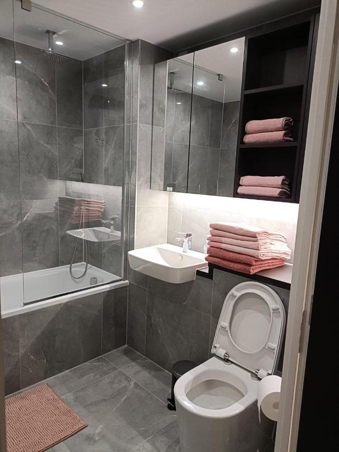 One West Point , Icon Tower Apartamento Londres Exterior foto